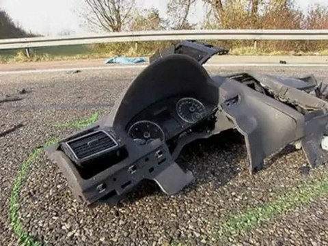 Crash kills 6 after car drives wrong way on German motorway