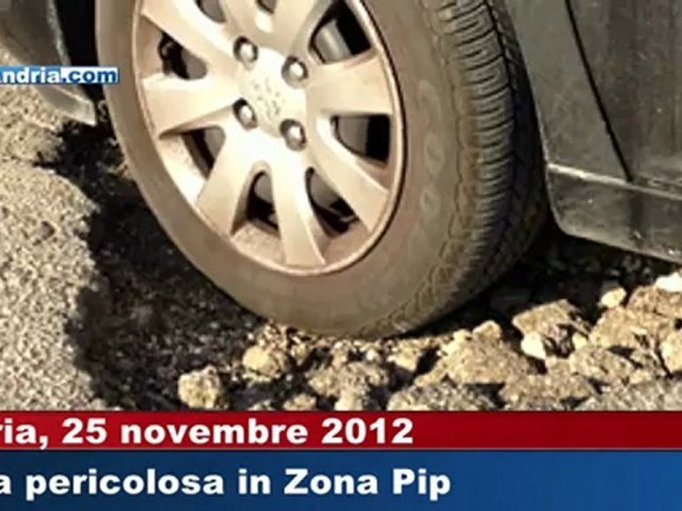 buca zona pipAndria: buca pericolosa in Zona Pip - le foto