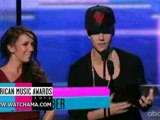 Justin Bieber and mom acceptance speech American Music Awards 2012