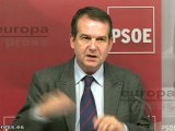 PSOE moviliza a sus alcaldes para frenar desahucios