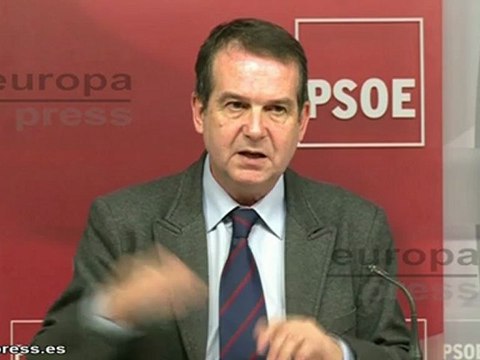 PSOE moviliza a sus alcaldes para frenar desahucios