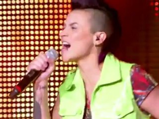 Maria Christina canta Exagerado 18 11 2012