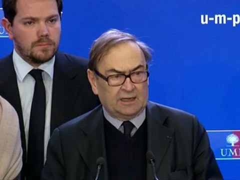 Annonce du résultat de l'élection du président de l'UMP par Patrice Gélard