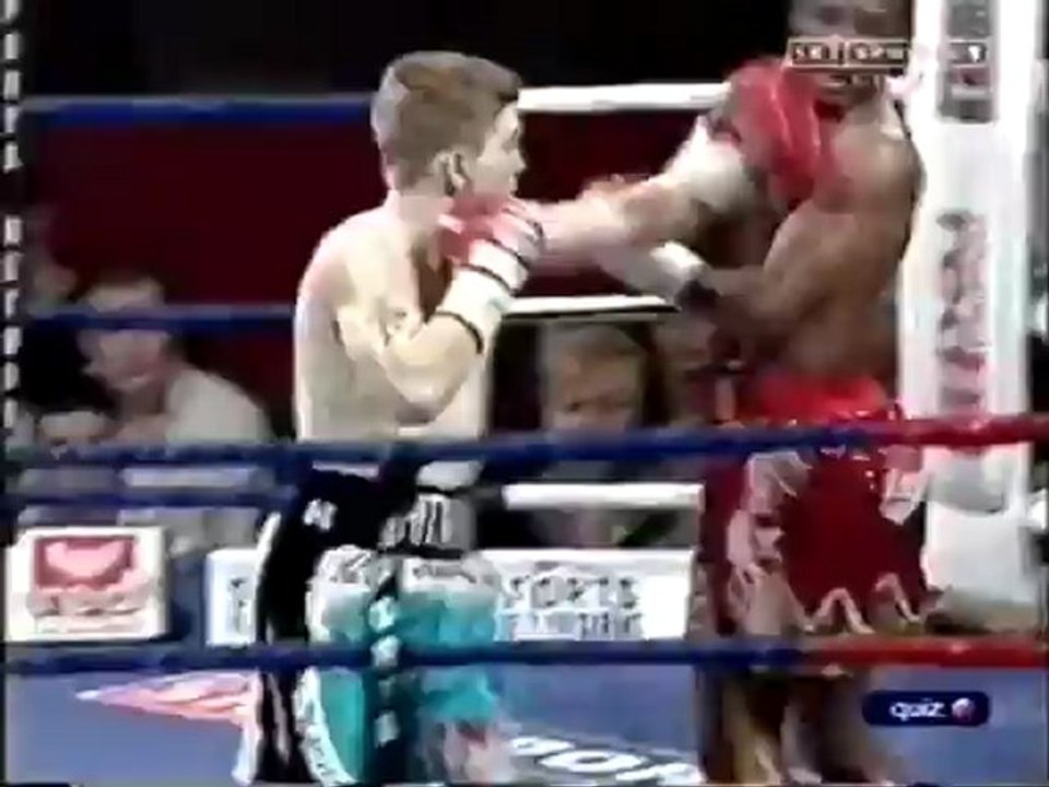 2001-10-27 Ricky Hatton vs Freddie Pendleton