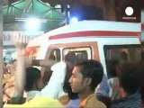 Cede ponte durante festa indù, 20 morti
