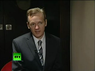 Descargar video: Julian Assange to RT: WikiLeaks gives 'most accurate picture of war'