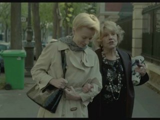 UNE ESTONIENNE A PARIS - Bande-annonce VF