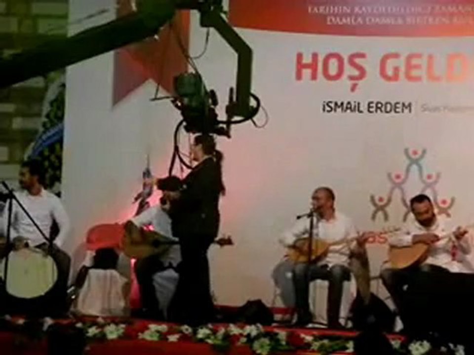 Sabahat Akkiraz - Dostlar Merhaba