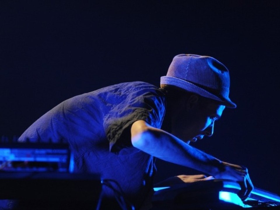 Le Chapelier Fou : "Je fais tout pour me planter sur scène"