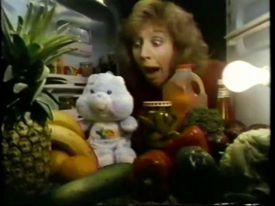 Miracle Foodmart Consumers Distributing Holiday 1984