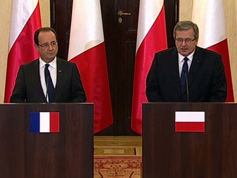 Conférence de presse avec M. Bronislaw KOMOROWSKI, président de la République de Pologne