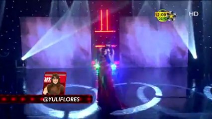 Yuli Canta en Fama