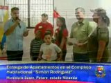 (Vídeo) 120 familias comienzan a disfrutar sus apartamentos en Petare (2/2)