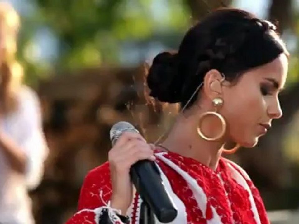 Inna  -  J'Adore   (live)    2012