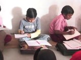 28 - Visita a una escuela en la Ciudad Vieja de Khajuraho - Viaje a India de mochileros