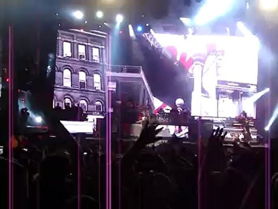 JAY-Z ( Hard Knock Life )