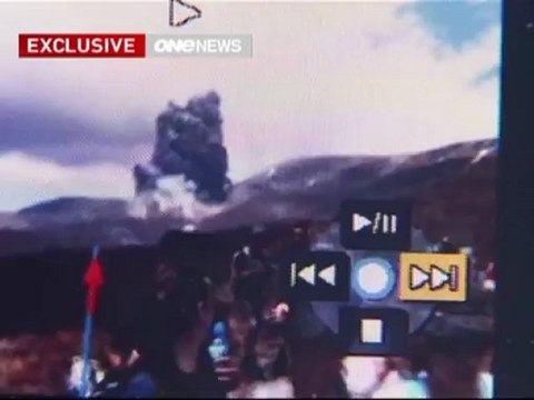 Turistas entran en pánico tras erupción de un volcán en Nueva Zelanda