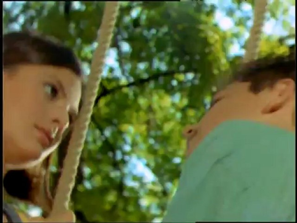 Neşe Karaböcek - Bir Öptüm