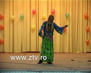 Balul bobocilor la Scoala Postliceala Sanitara partea 3