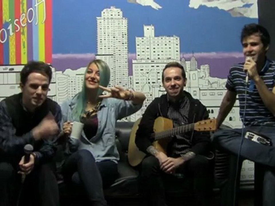 Everlyn saludo en Noise off festival XS