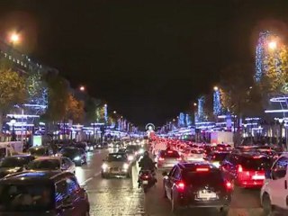 Diane Kruger lässt Paris erstrahlen