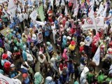 Indonesian workers demand higher wages