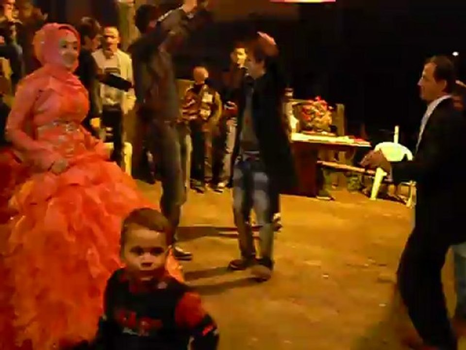 25. kasim  2012.Yeni köy muhtarinin kizinin nisan eylencesi. 019