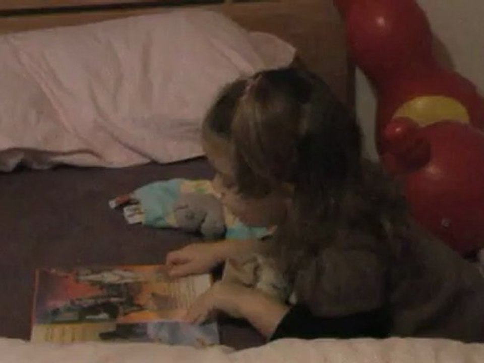 121115 FILM Elise lit une histoire