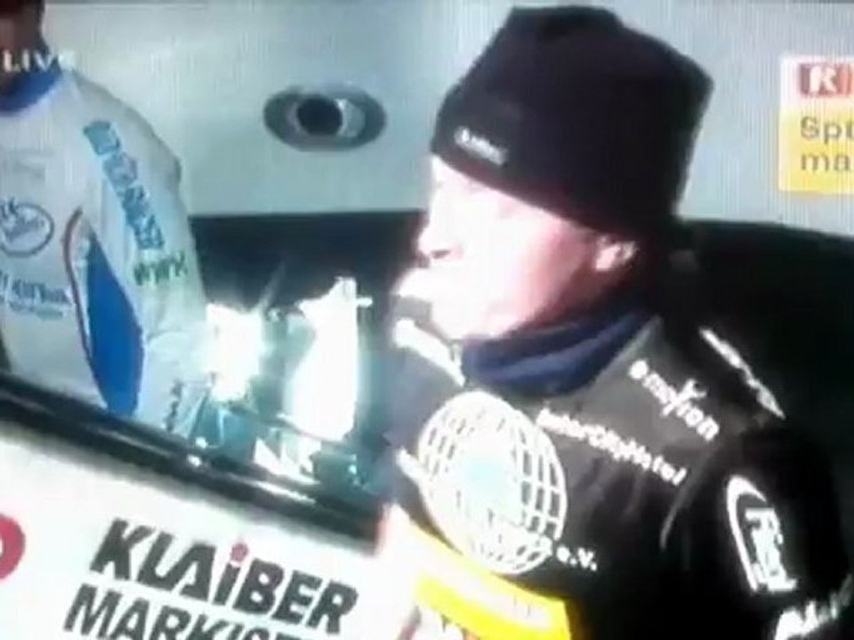 Joey kelly weltrekordversuch im rolltreppe laufen