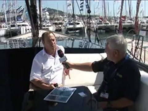 07/09/2011 - Super Yacht France sur le salon de Cannes 2011