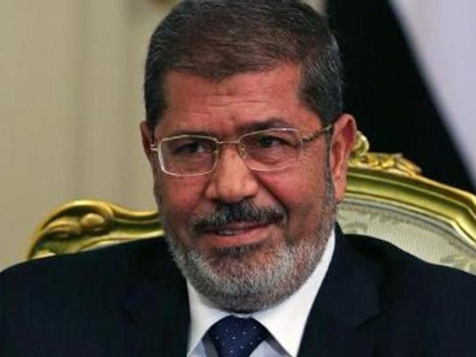 Egyptian president assumes sweeping new powers