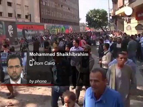 Duros enfrentamientos de manifestantes con la policía...