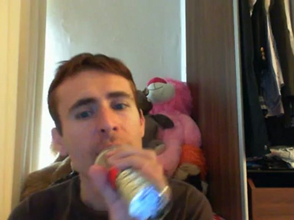 Wiwi égratigne "turn up the music" de Chris Brown