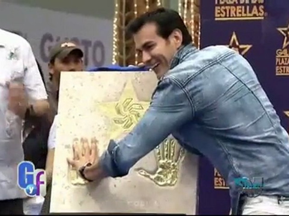 David Zepeda @davidzepeda1 y elenco de ADP plasmaron sus huellas || EGYF