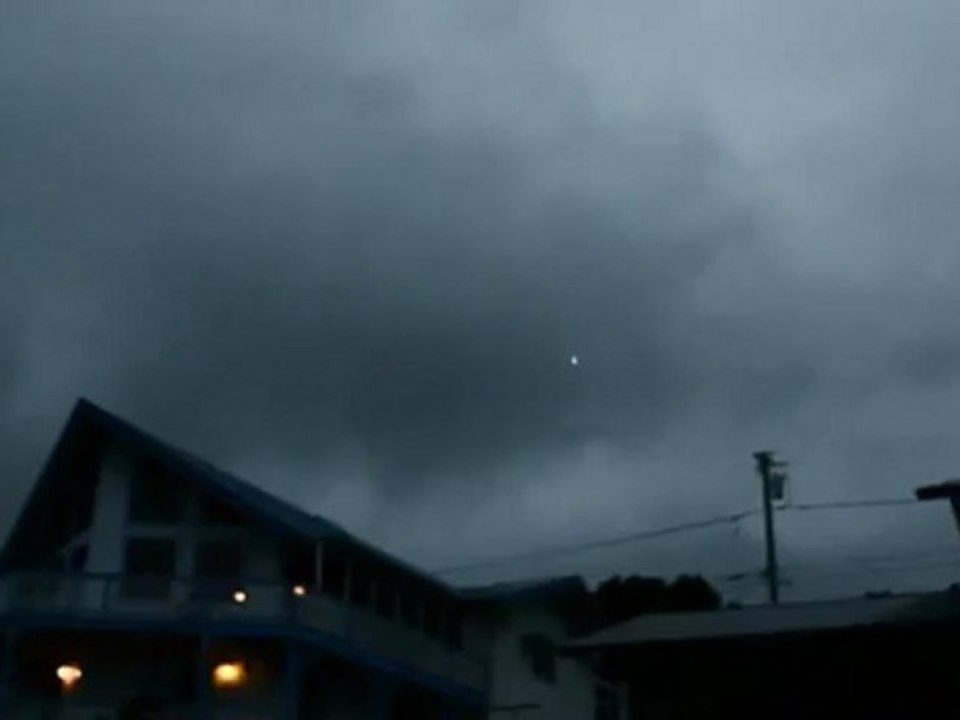 UFO .thirdphaseofmoon. Oxnard .CA .2012