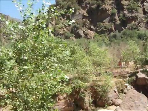 Mon film MARRAKECH septembre 2012 (28) - Route retour de la vallée de l'Ourika