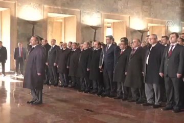 Dinçer ve öğretmenler Anıtkabir'de