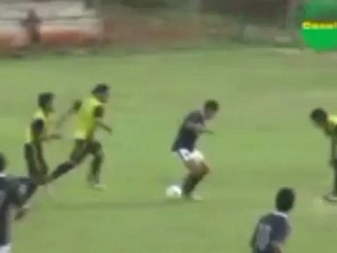 Il élimine 6 adversaires dans un raid solitaire de 75 mètres !