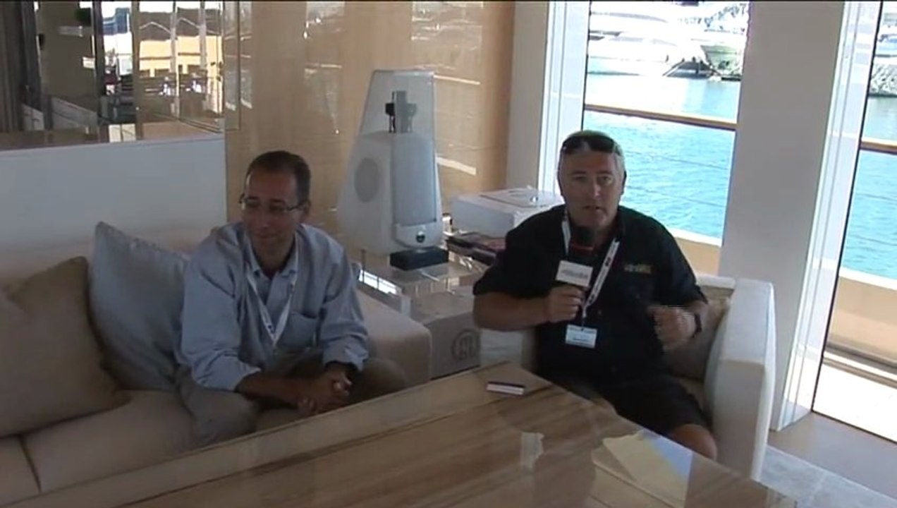 13/09/2012 - Couach 5000 Fly sur le Festival de la Plaisance de Cannes 2012