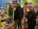 Barack Obama goes Christmas shopping with Sasha and Malia