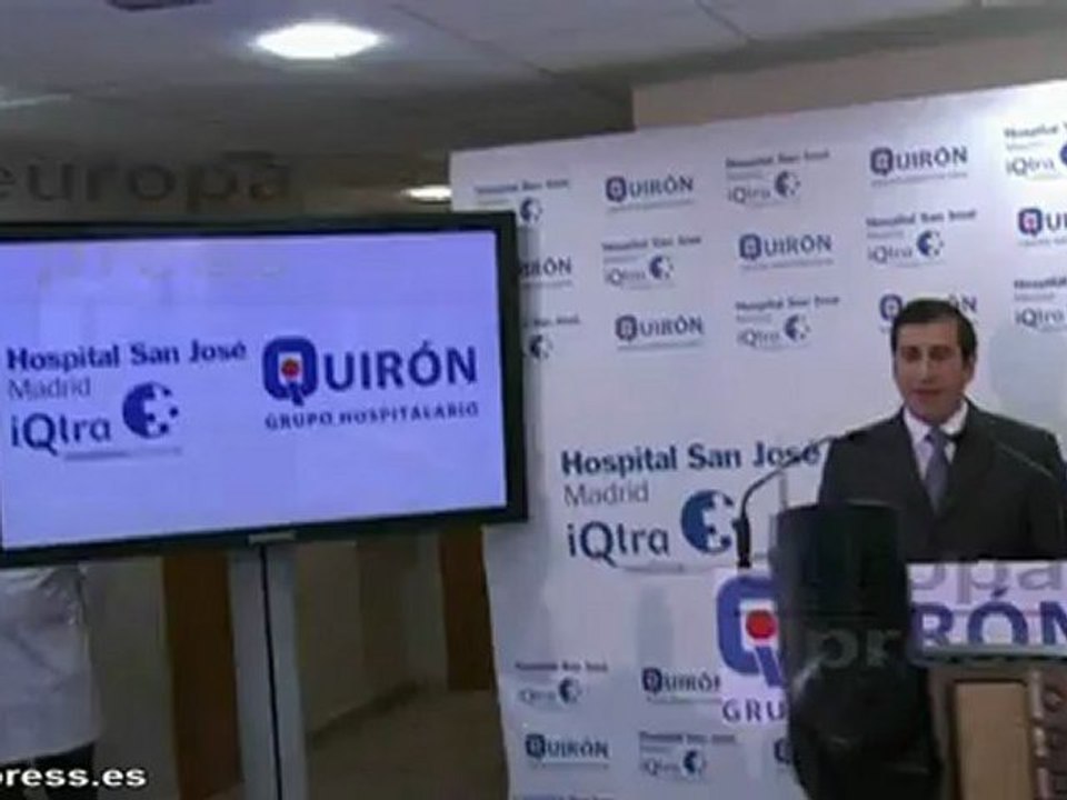 El Rey ya camina con ayuda de muletas
