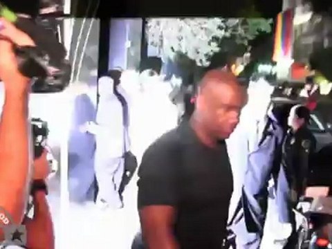 Rihanna & Chris Brown DATING Again!