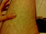 Cosce pelose di uomo - Uomo peloso - Muslos peludo hombre