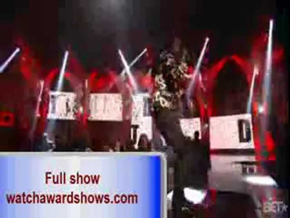 2 Chainz Birthday Song Soul Train performance