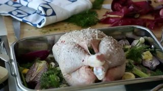 Mark Best cooks traditional household roast chicken with aromatic vegetables - Best Home Chef