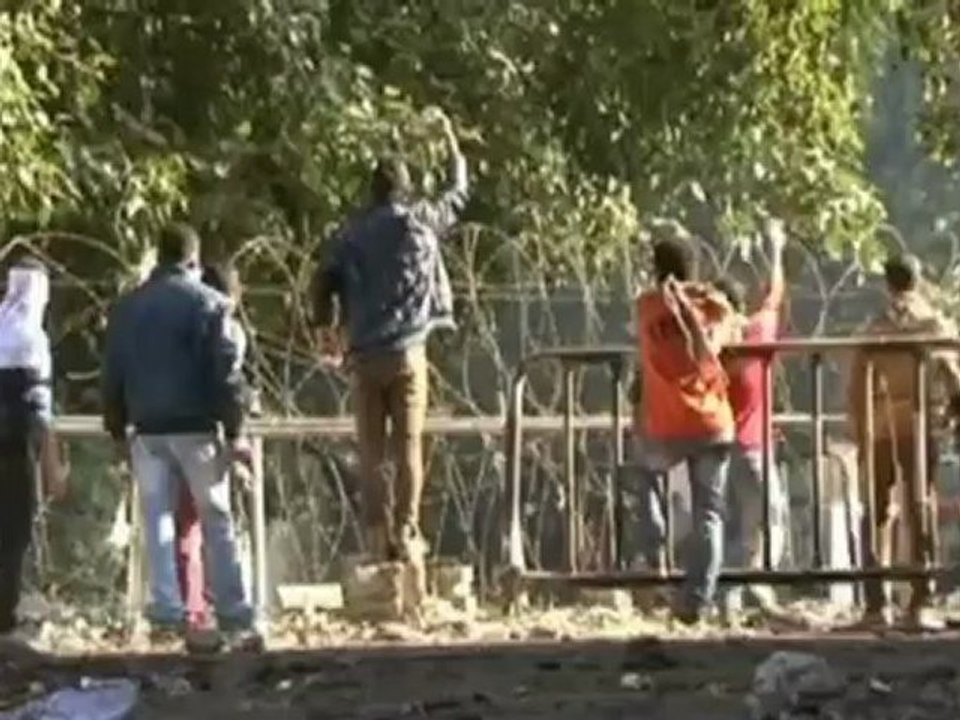 Police and protesters clash in Egypt