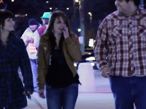 Demander aux gens de finir une chanson