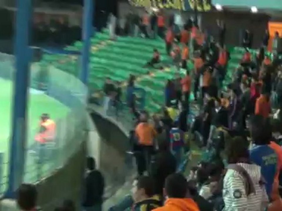 ΑΕΛ-ΑΠΟΕΛ-Οπαδοί ΑΠΟΕΛ (1)