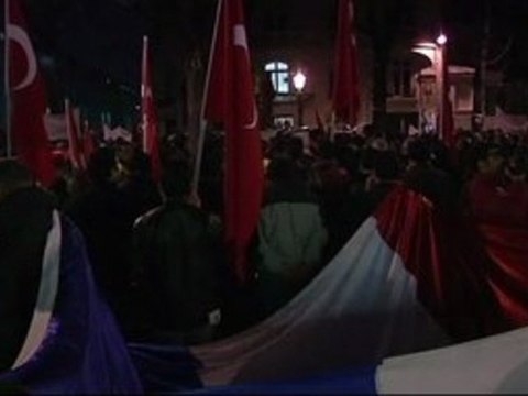Manifestation d'opposants à la loi
