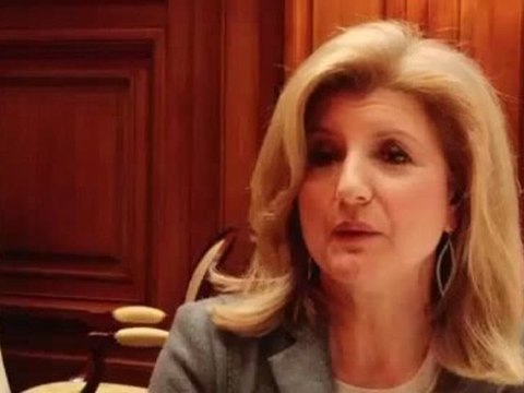 Arianna Huffington annonce le lancement du Huffington Post français